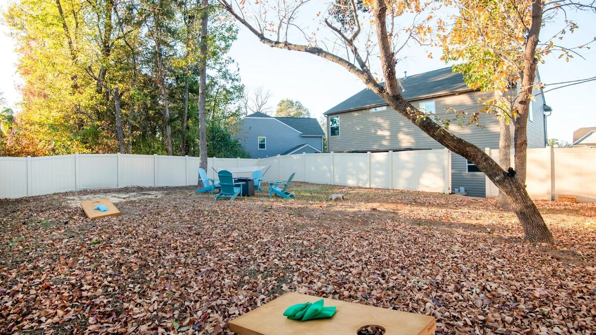 Near Clt Airport - 4Bd - Backyard - Balcony Villa Charlotte 0*,  ABD