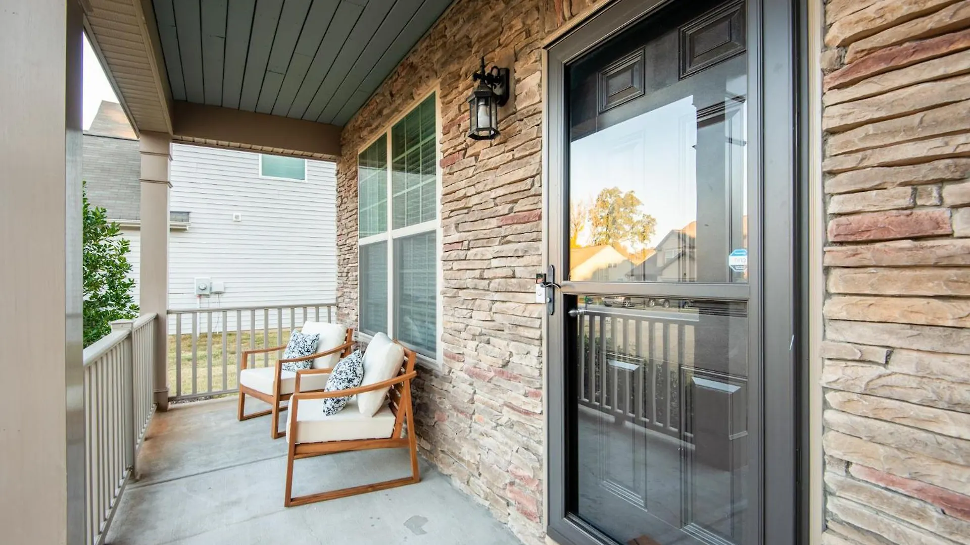 فيلا Near Clt Airport - 4Bd - Backyard - Balcony تشارلوت بيت للعطل