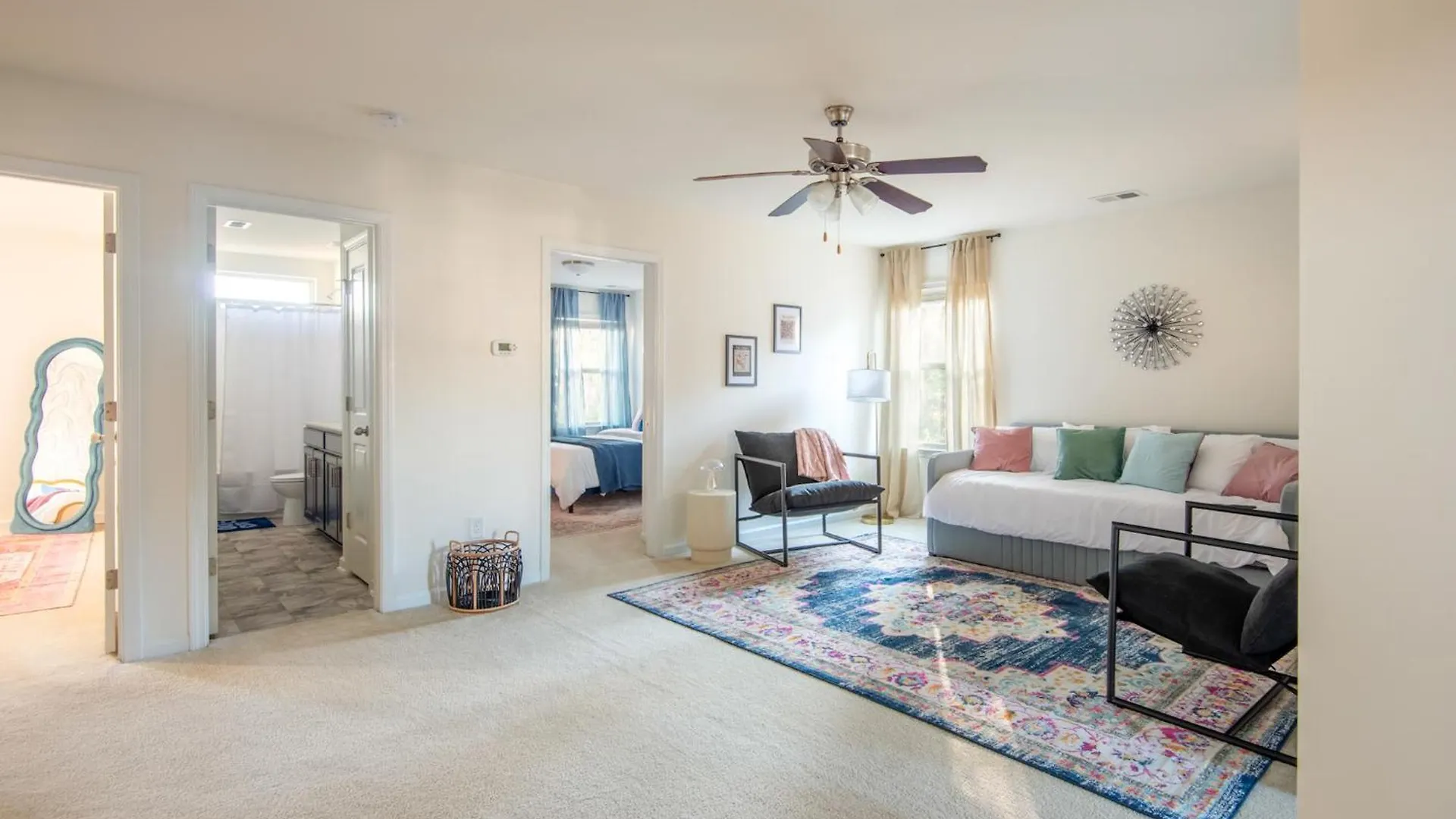 بيت للعطل فيلا Near Clt Airport - 4Bd - Backyard - Balcony تشارلوت